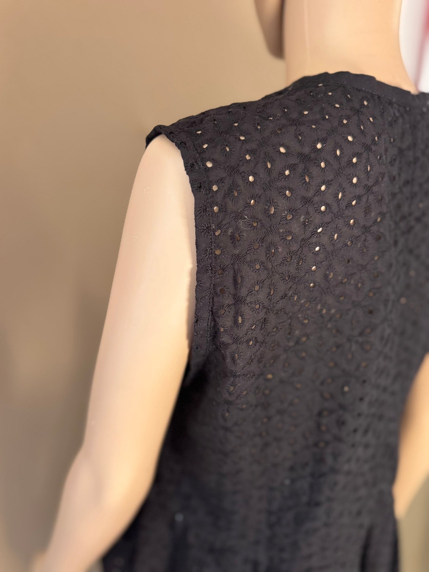 🖤 Haut en broderie anglaise noir – 100% coton