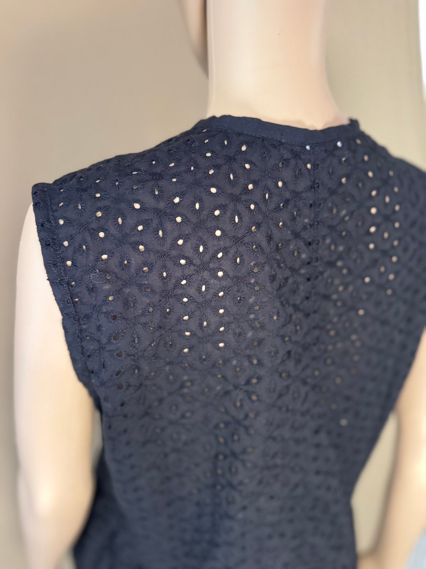 🖤 Haut en broderie anglaise noir – 100% coton
