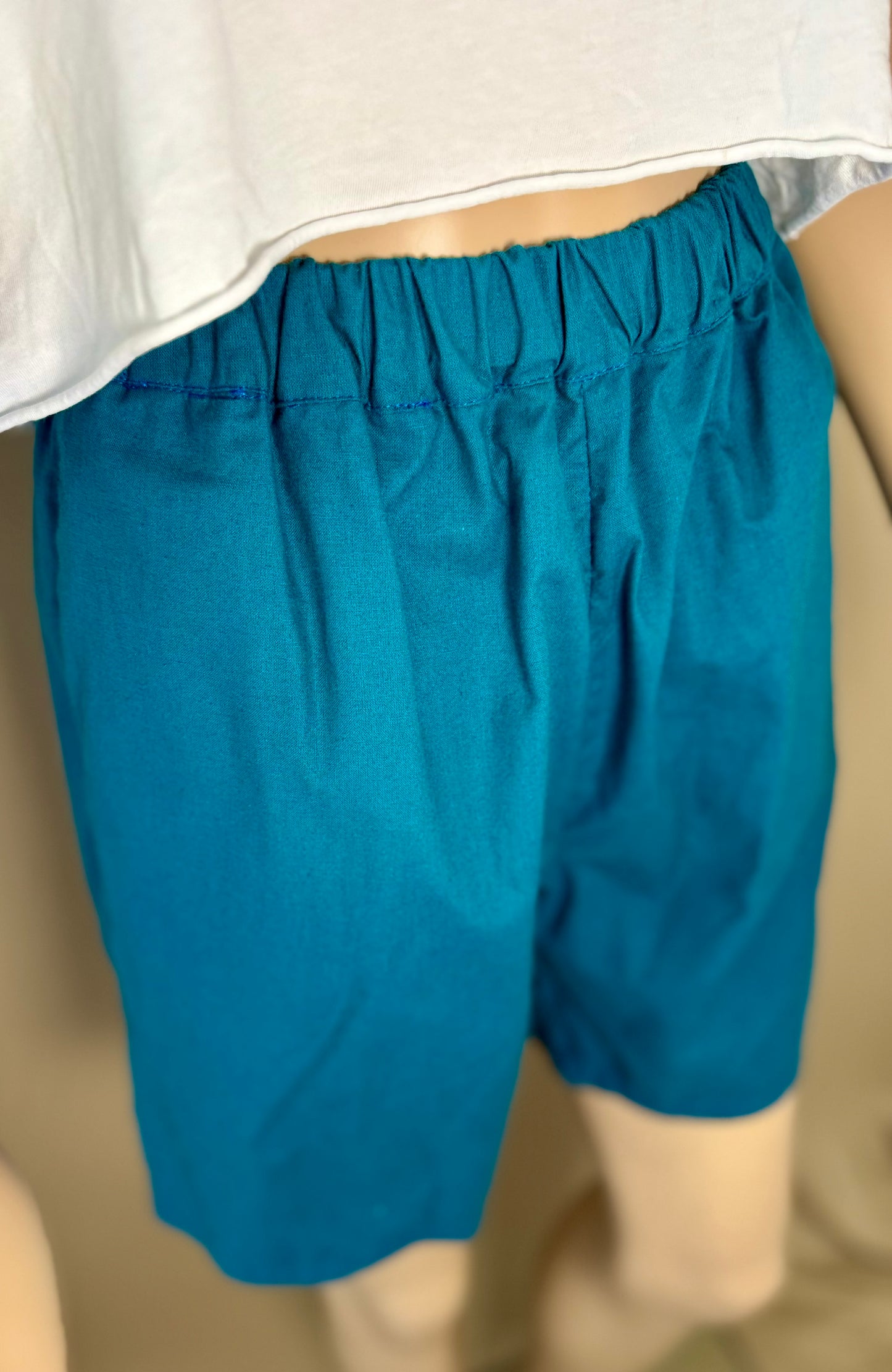 Short turquoise en coton – Taille élastique